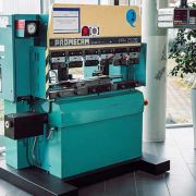 BVS-Geschichte: Erste Abkantpresse